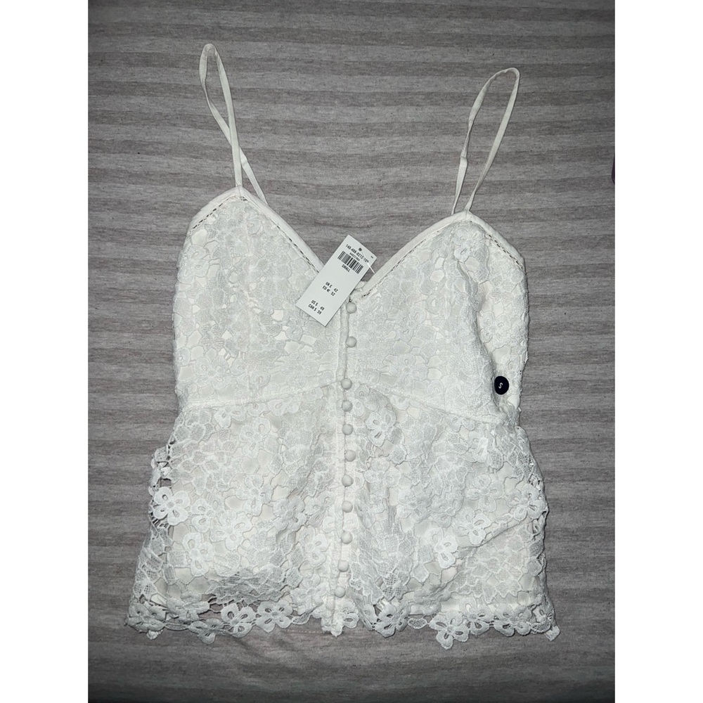 Abercrombie and Fitch White Floral Lace Cami. Size S.